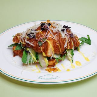 Круасан з креветками (270г)