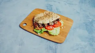 Ćevapi u lepinji 5kom