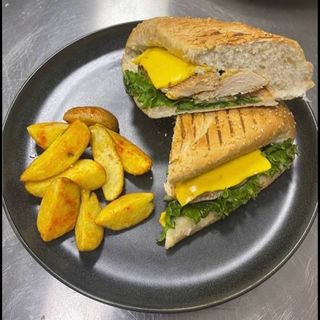 ԳՐԻԼ ՀԱՎՈՎ ՍԵՆԴՎԻՉ 