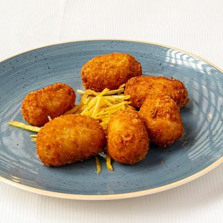Croquetas caseras al estilo del Chef. 