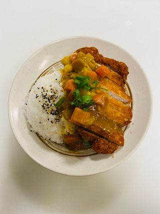 KATSU CURRY ARROZ cerdo