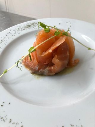 Sashimi di salmone