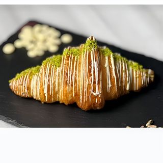 Круассан фисташковый