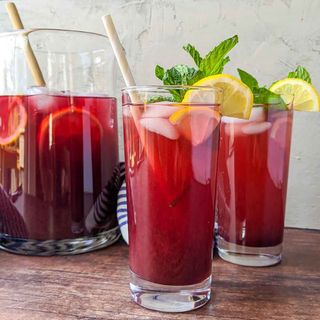Blueberry iced tea lemonade
