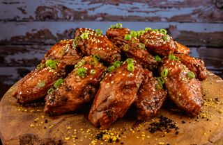 Skrzydełka Hot Chili (11 sztuk)