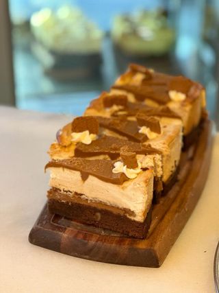 BROWNIE CHEESECAKE LOTUS