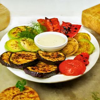 Овочі на мангалі