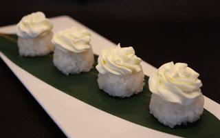 13. Gunkan Philadelphia 