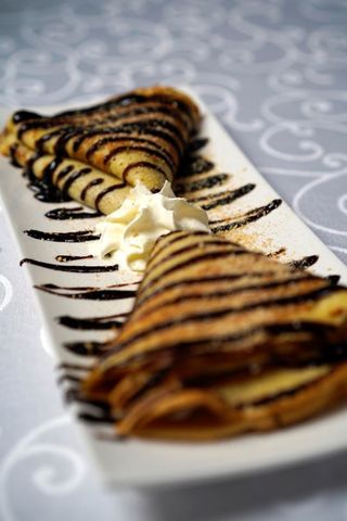 Palačinke sa kremom i plazmom 2 komada