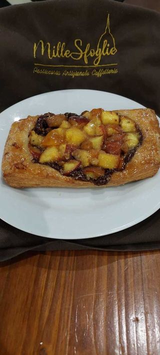 Croissant piemontese