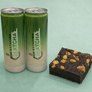 Pack 2 uds. Matcha Lattes 355 ml + Brownie