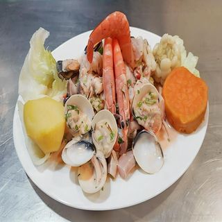 Fuente de ceviche de mixto