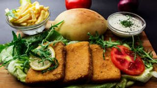 Pohovani kačkavalj sa pomfritom