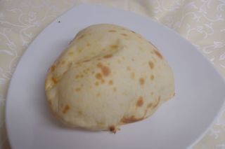 Cheese naan
