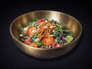 Салат з креветками та манго (205g)