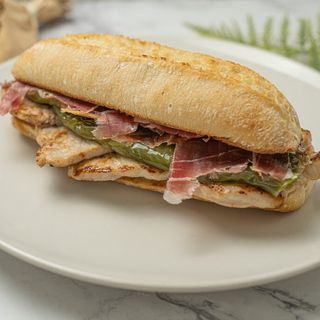 Bocadillo Serranito