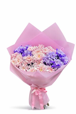 ფერადი ქრიზანთემების თაიგული