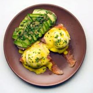 Bruch la ventana con huevos benedictinos