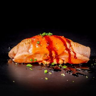 149. Nigiri salmone e lime scottato