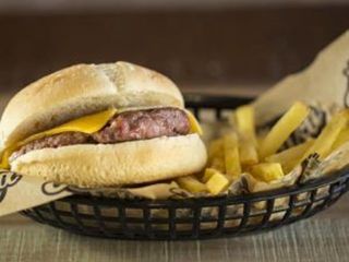 Hamburguesa Cheese con Patatas