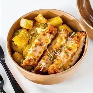 მილანეზე მოცარელათი და გამომცხვარი კარტოფილით