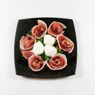 Mozzarella di bufala e prosciutto crudo