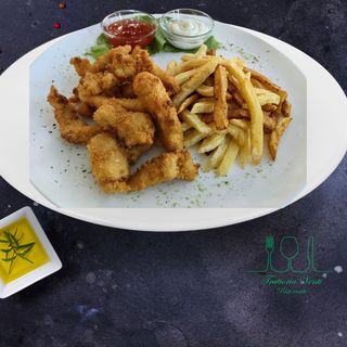 Pui crispy cu cartofi prajiti cu 2 sosuri 250g/200g