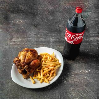 Menú Pollo Entero Con Patatas Y Bebida (2 Lt.)