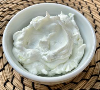 Sos tzatziki