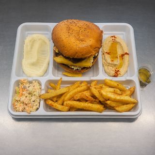 The Beirut Box : Beef Burger ( برجر لحم )