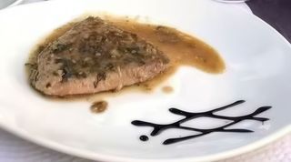 Bife de Atum Vinho e Alho