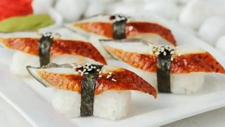 Sushi jegulja 4 Komada