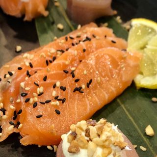 MIX SASHIMI (12 pz)