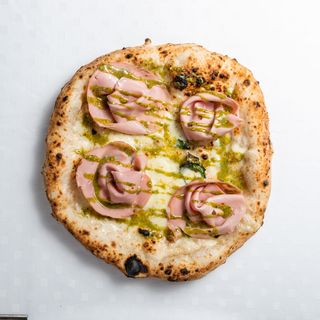Pizza mortadella Bologna IGP Villani