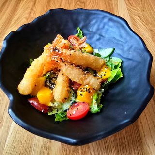 SAŁATKA Z KREWETKAMI