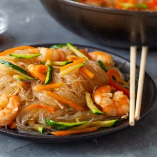 Spaghetti di soia LongKou IGP con gamberi e verdure