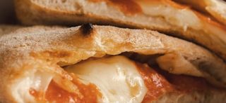 Pizza farcita
