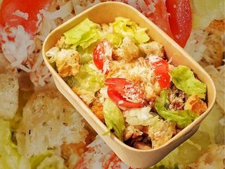ЦЕЗАР З КУРОЧКОЮ З ВЕРТЕЛА (185g)
