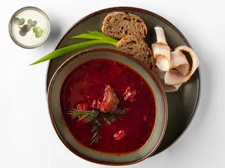 Український борщ з Українським салом (350г)