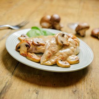 Piletina u sosu od šampinjona 300gr