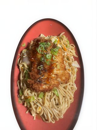 75. Teppan Yakisoba De Pollo