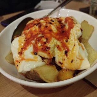 Bravas Con Alli Oli Picante De Noras Y Pimientos Chorizeros Y Chiles