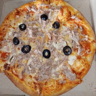 Menu enfant mini pizza thon fromage +canette+frite 