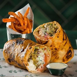 Falafel pita + hrskavi batat