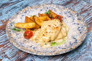 Pui cu gorgonzola si cartofi la cuptor