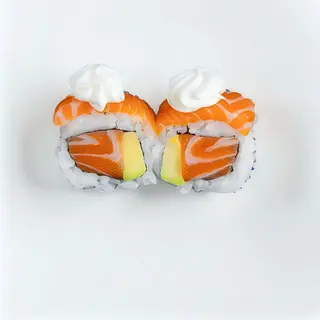 323.  Ura Especial De Salmón (8 Uds.)