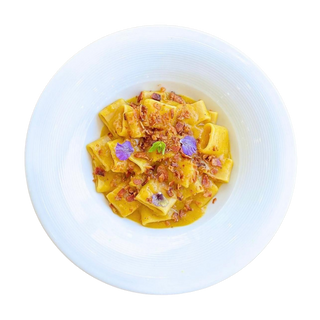 Pacchero con crema di zucca e guanciale