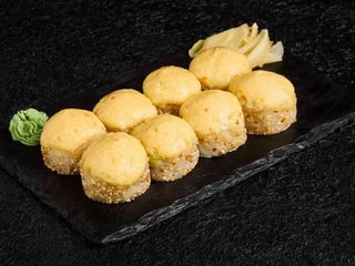 Запечений рол з креветкою (300г)