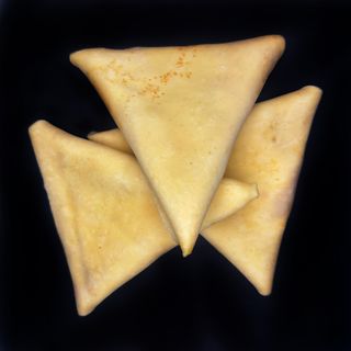 Naleśniki trójkąty z farszem mięsnym