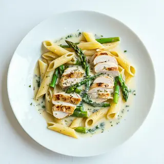 Penne pollo e asparagi